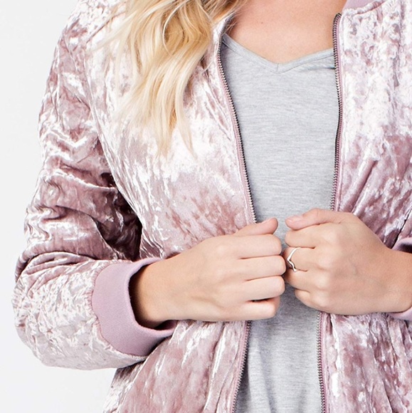 Ashley By 26 International Mauve Velvet Jacket - Picture 3 of 7